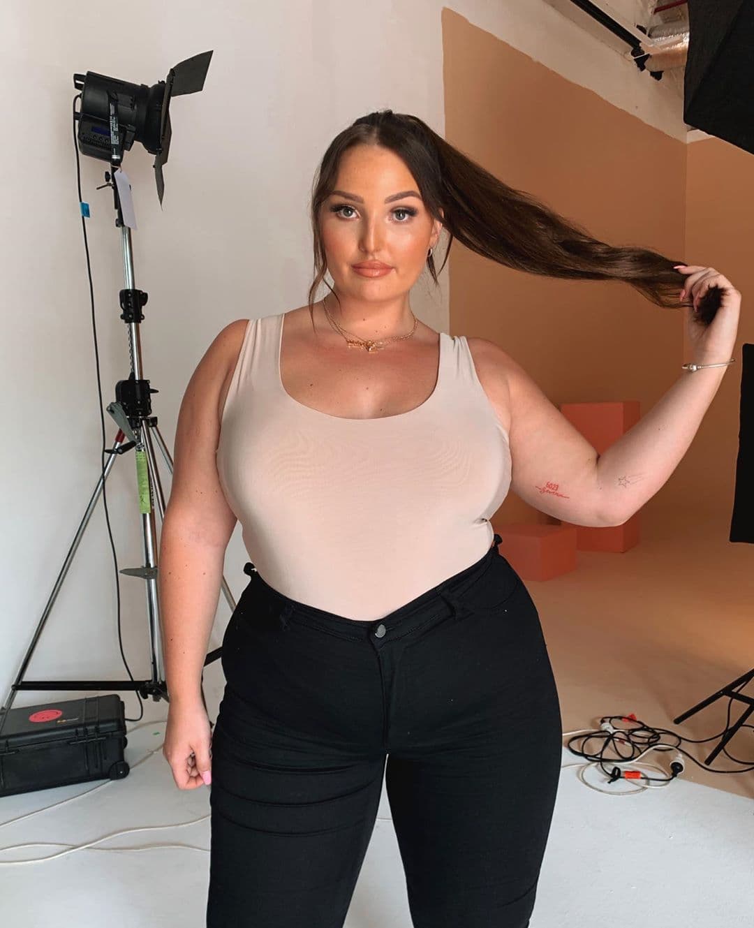 Riley Hemson Height. Weight, Bio, Wiki, Age, Instagram, Photo