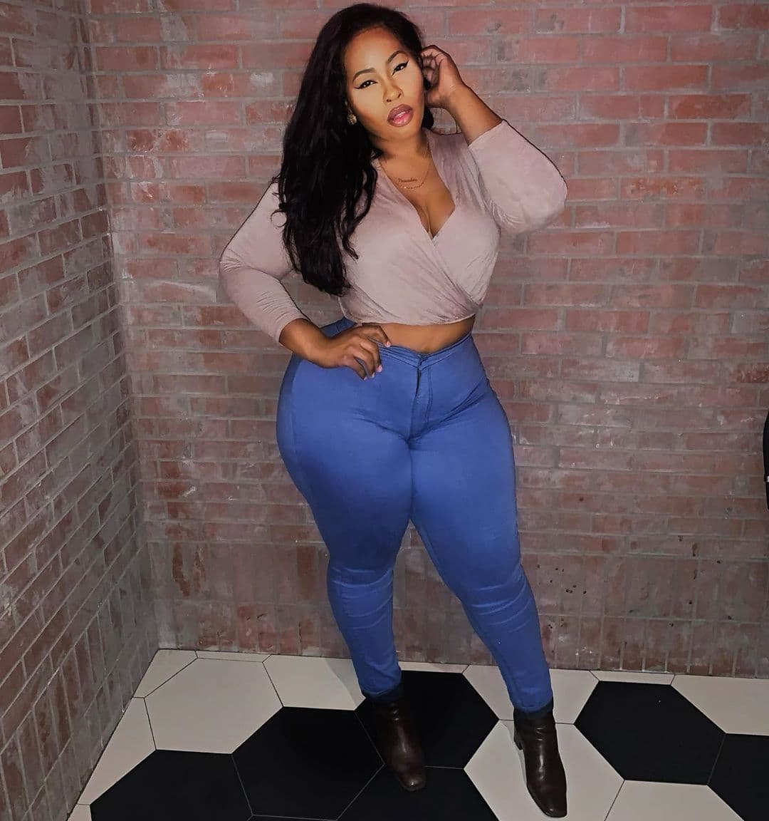 Noushie - Height, Weight, Bio, Wiki, Age, Photo, Instagram