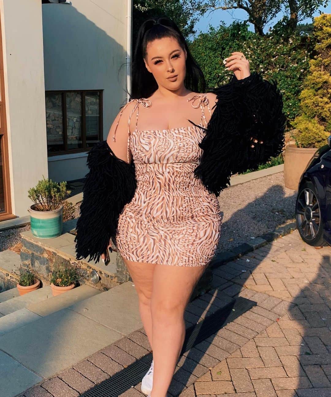 Holly Marston - Height, Weight, Bio, Wiki, Age, TikTok, Instagram